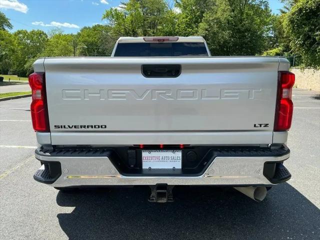 2023 Chevrolet Silverado 3500HD 4WD Crew Cab Long Bed LTZ