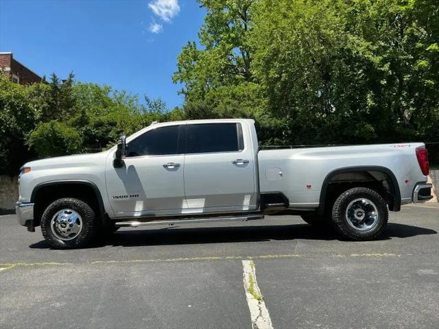 2023 Chevrolet Silverado 3500HD 4WD Crew Cab Long Bed LTZ