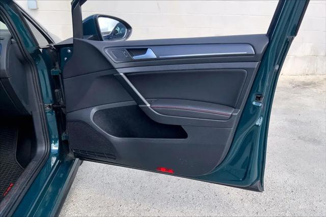 2019 Volkswagen Golf GTI 2.0T SE