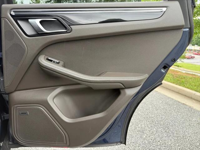 2015 Porsche Macan S