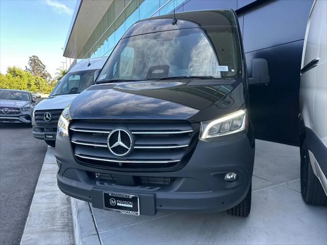 2025 Mercedes-Benz Sprinter 2500 Standard Roof 4-Cyl Diesel HO Select