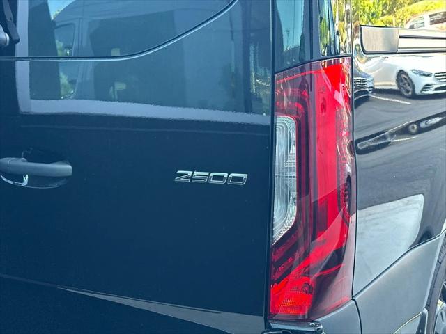 2025 Mercedes-Benz Sprinter 2500 Standard Roof 4-Cyl Diesel HO Select