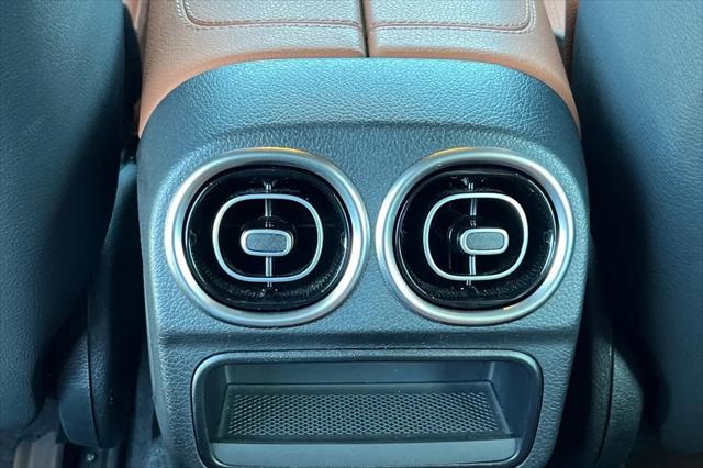 2025 Mercedes-Benz C-CLASS C 300 C 300