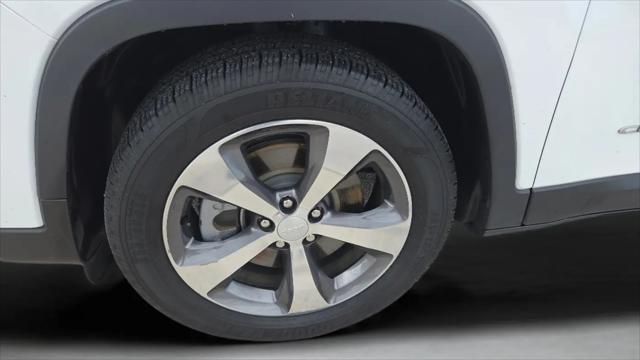 2020 Jeep Cherokee Limited FWD