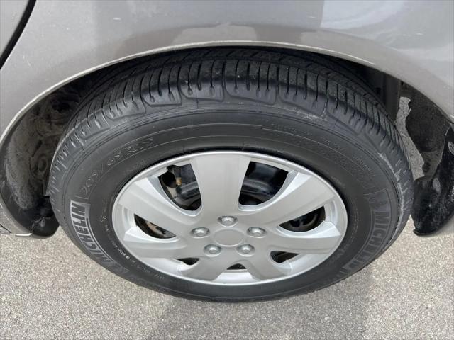 2004 Toyota Avalon XL