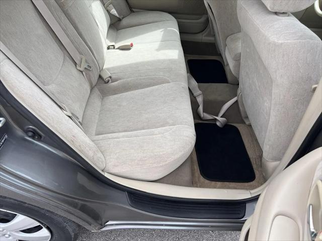 2004 Toyota Avalon XL