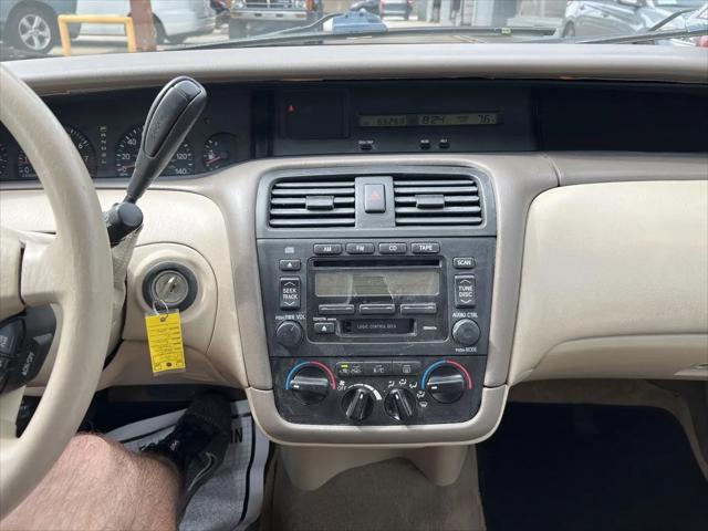 2004 Toyota Avalon XL