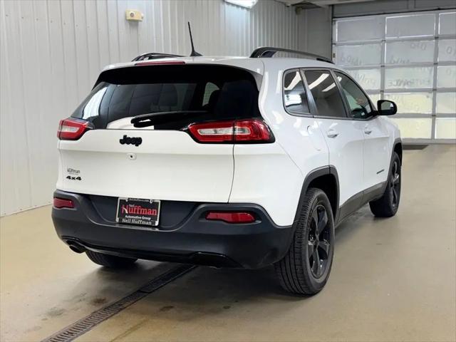 2016 Jeep Cherokee Altitude