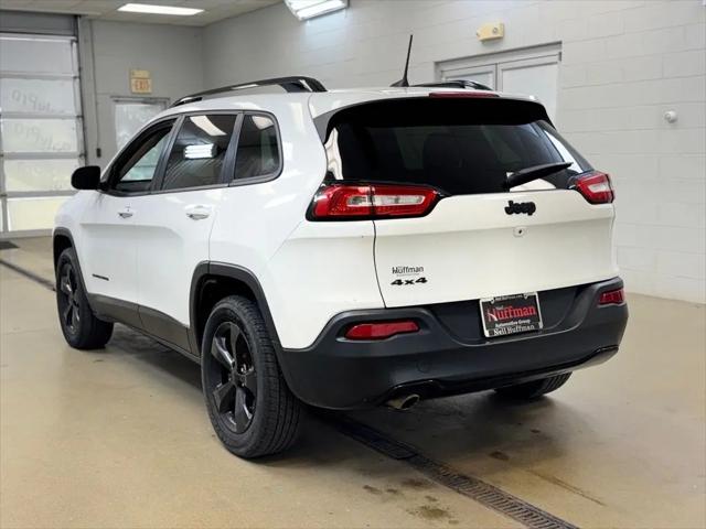 2016 Jeep Cherokee Altitude