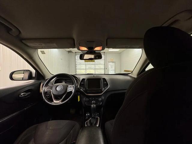 2016 Jeep Cherokee Altitude