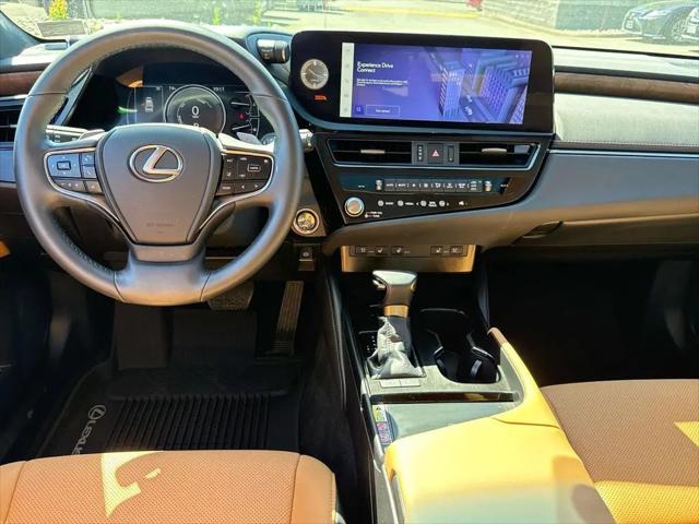2023 Lexus ES 300h ES 300h