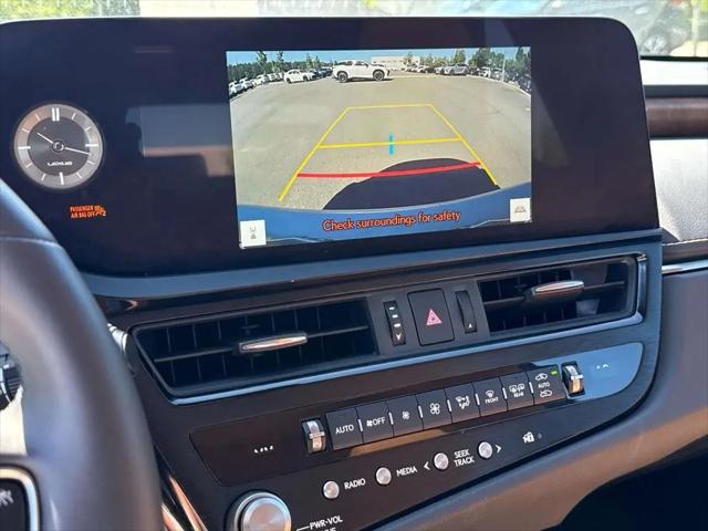 2023 Lexus ES 300h ES 300h