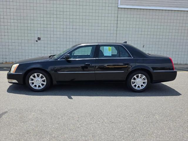 2011 Cadillac DTS Standard