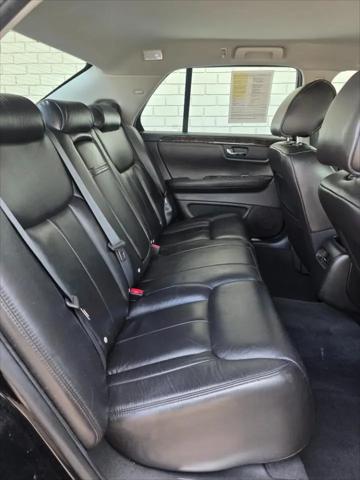 2011 Cadillac DTS Standard