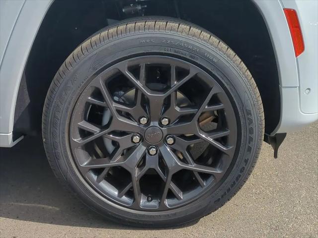 2026 Jeep Grand Cherokee Summit 4x4