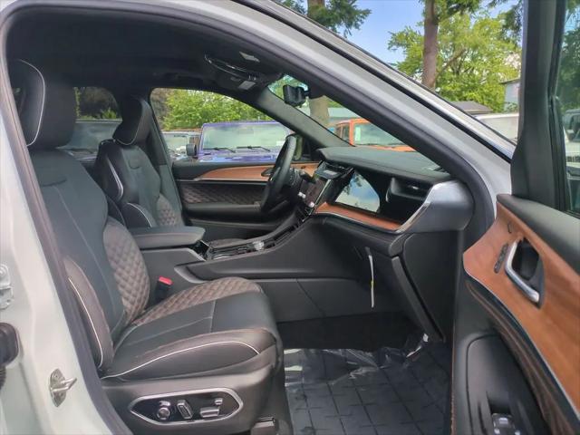 2026 Jeep Grand Cherokee Summit 4x4