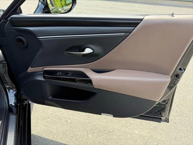 2025 Lexus ES 350 ES 350