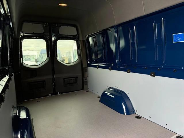 2025 Mercedes-Benz Sprinter 2500 High Roof 4-Cyl Diesel HO