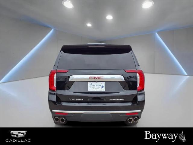 2022 GMC Yukon 4WD Denali