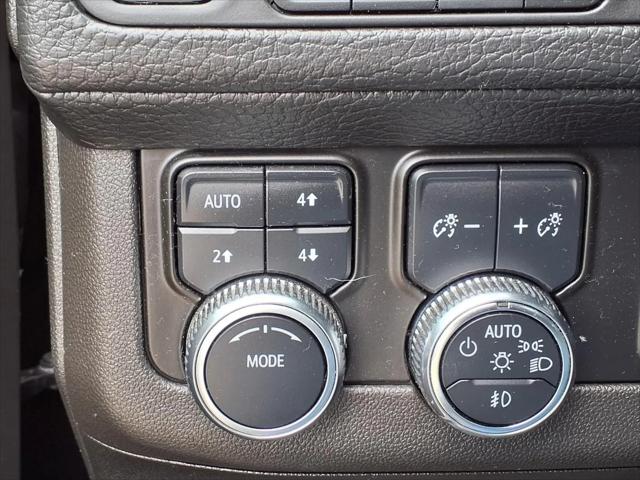 2022 GMC Yukon 4WD Denali
