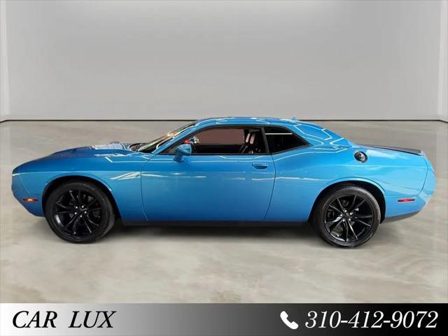 2016 Dodge Challenger SXT Plus