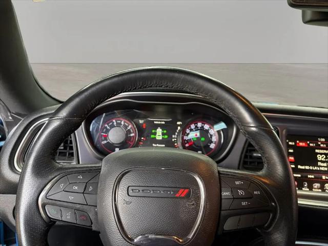 2016 Dodge Challenger SXT Plus