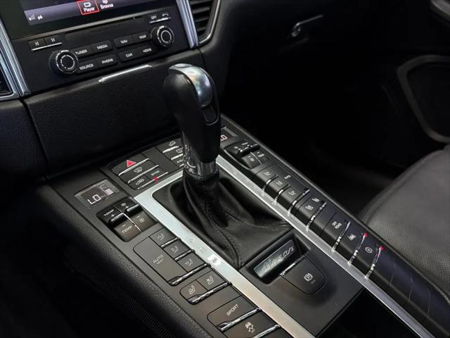 2018 Porsche Macan Sport Edition