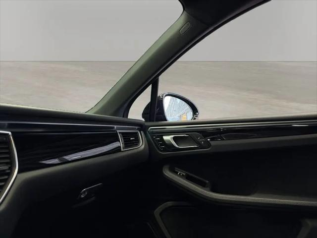 2018 Porsche Macan Sport Edition
