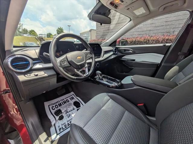 2025 Chevrolet Trax FWD LT