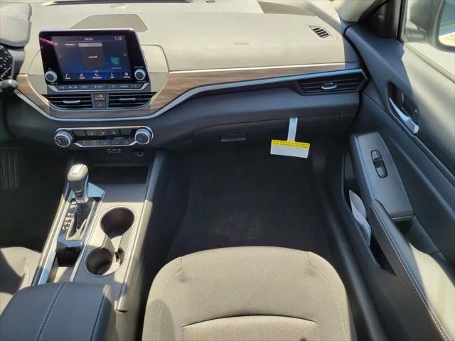 2026 Nissan Altima SV FWD