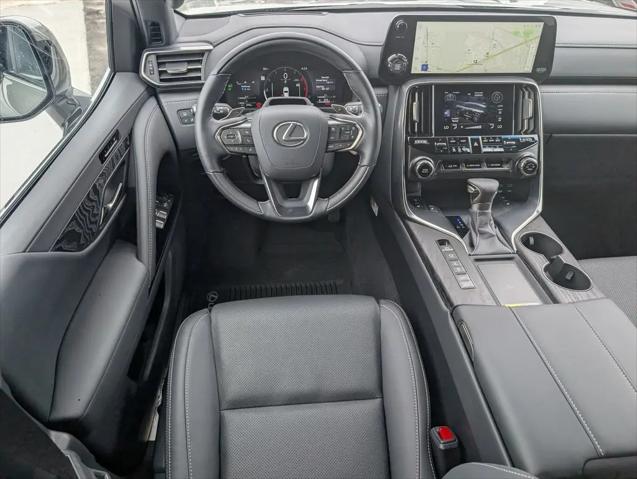 2025 Lexus LX Luxury