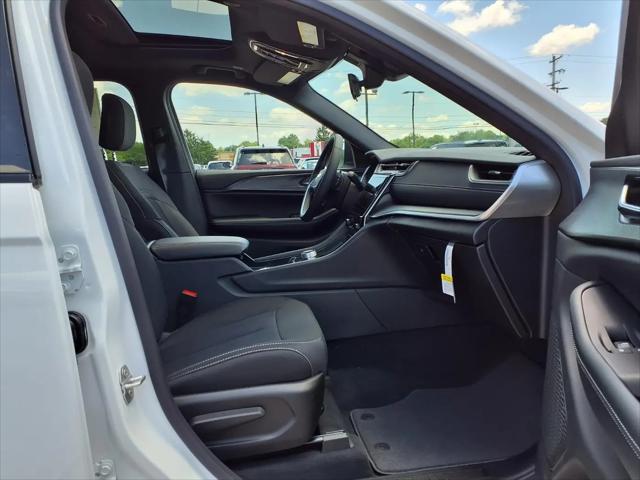 2026 Jeep Grand Cherokee L Altitude 4x4