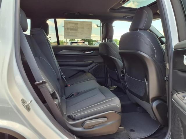 2026 Jeep Grand Cherokee L Altitude 4x4