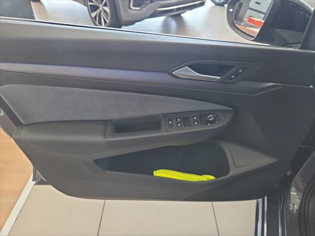 2026 Volkswagen Golf R Base