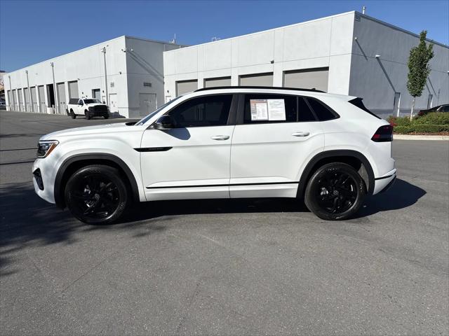 2026 Volkswagen Atlas Cross Sport SEL R-Line Black