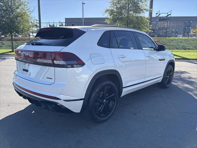 2026 Volkswagen Atlas Cross Sport SEL R-Line Black