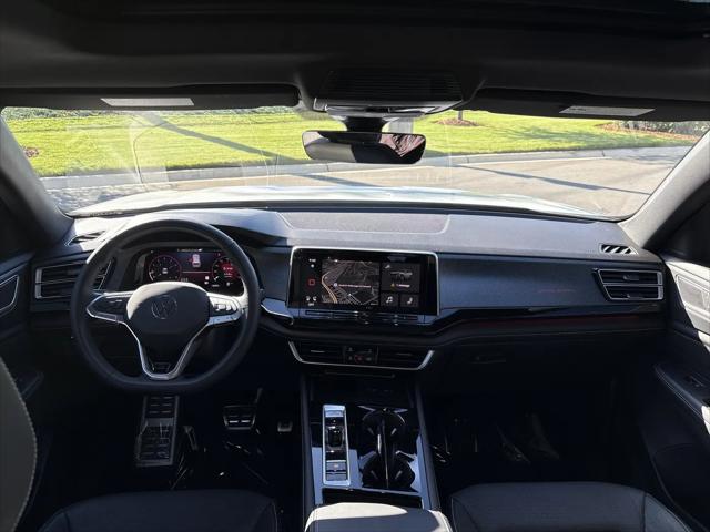 2026 Volkswagen Atlas Cross Sport SEL R-Line Black