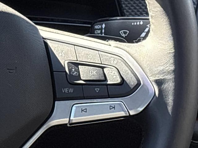 2026 Volkswagen Atlas Cross Sport SEL R-Line Black