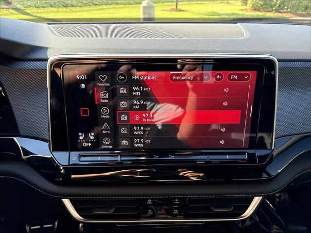 2026 Volkswagen Atlas Cross Sport SEL R-Line Black