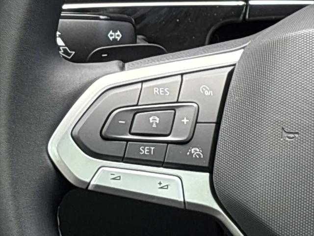 2026 Volkswagen Atlas Cross Sport SE with Technology