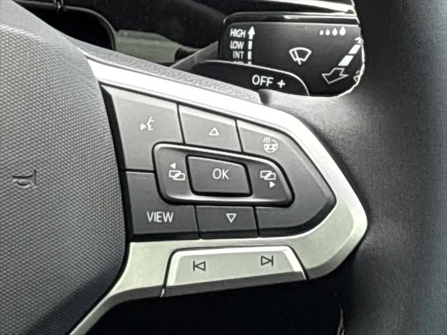 2026 Volkswagen Atlas Cross Sport SE with Technology