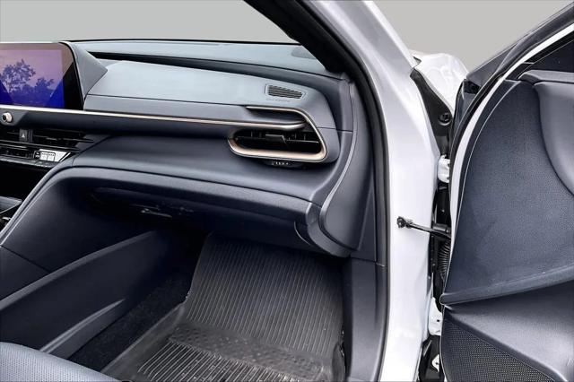 2024 Toyota Crown Platinum