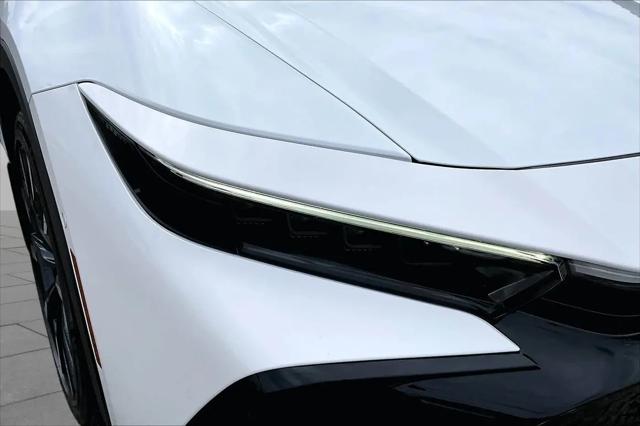 2024 Toyota Crown Platinum