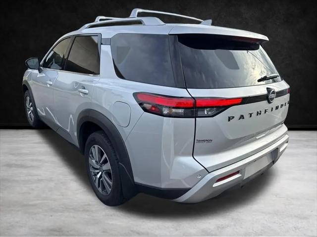 2025 Nissan Pathfinder SL FWD