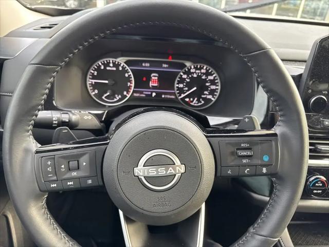 2025 Nissan Pathfinder SL FWD