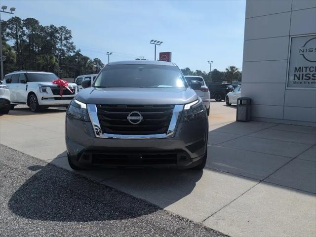 2025 Nissan Pathfinder S FWD