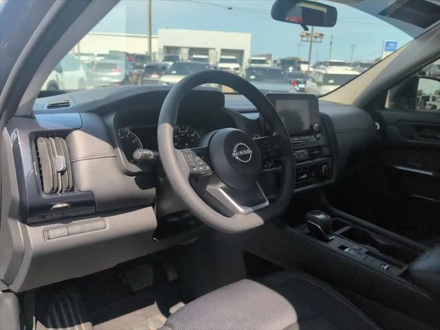 2025 Nissan Pathfinder S FWD