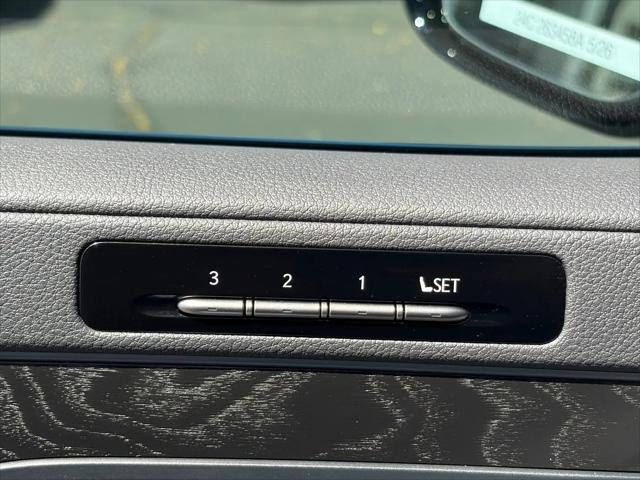 2024 Lexus LX Premium