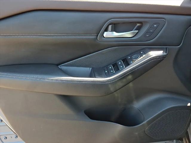 2023 Nissan Rogue SL Intelligent AWD