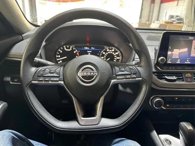 2024 Nissan Altima SV FWD